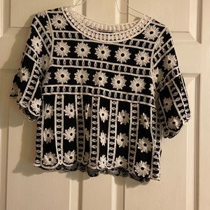 Indigo Poppy beautiful Black & white blouse